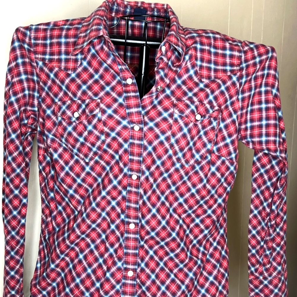 Red plaid top